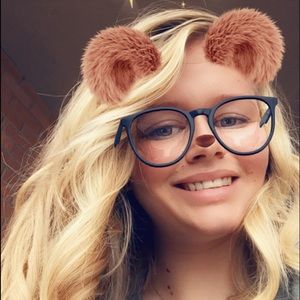 Meet your Posher, Debra